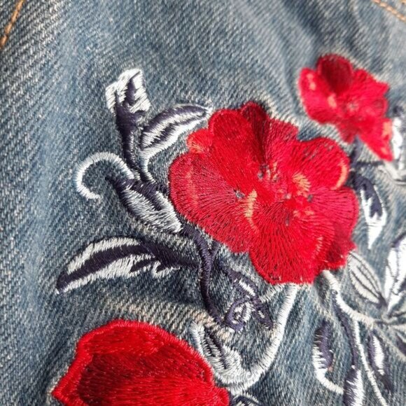 H&M X COACHELLA High-Rise Floral Embroidery Jean Shorts Sz 6 - Picture 7 of 11